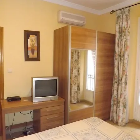 Costa Azul Guest house 2*